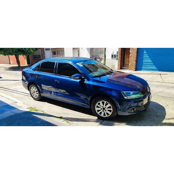Volkswagen Vento 2.0 Advance I 110cv
