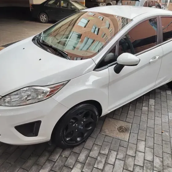 Ford Fiesta 2012 1.6 Hatchback Mecánica
