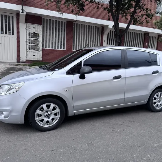 Chevrolet Sail 2013 1.4 Ltz 5 P