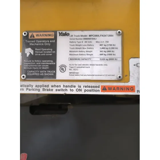 Transpaleta Eléctrico Uñas Larg Yale 3.630 Kg (8.000 Libras)