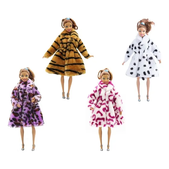 Set Ropa Para Barbie 4 Abrigos Material Suave Set 2