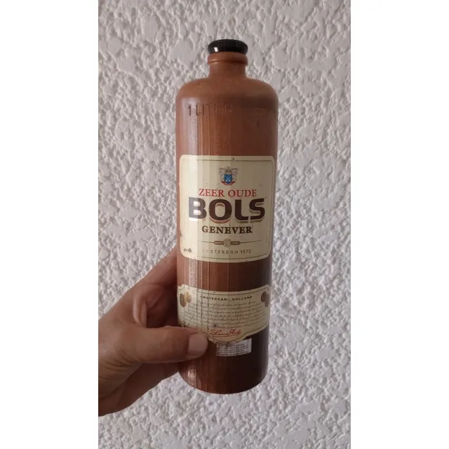 Botella De Ginebra Bols Porrón 