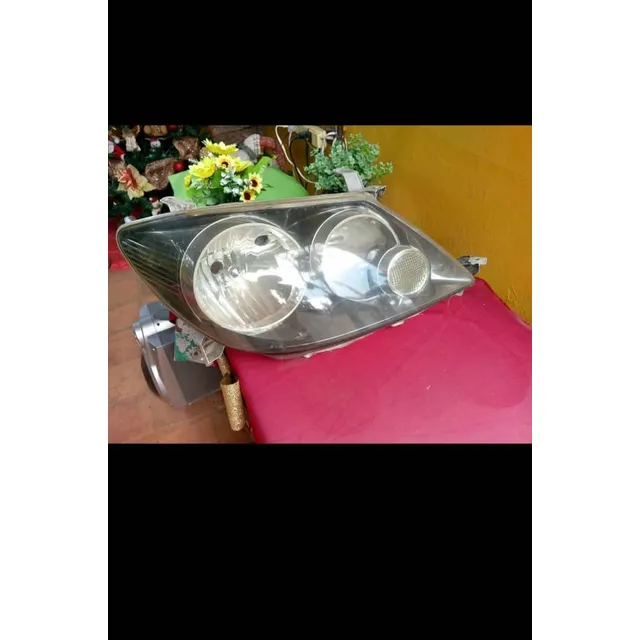 Faro Derecho Toyota Fortuner Año 2006-2007-2008 Original