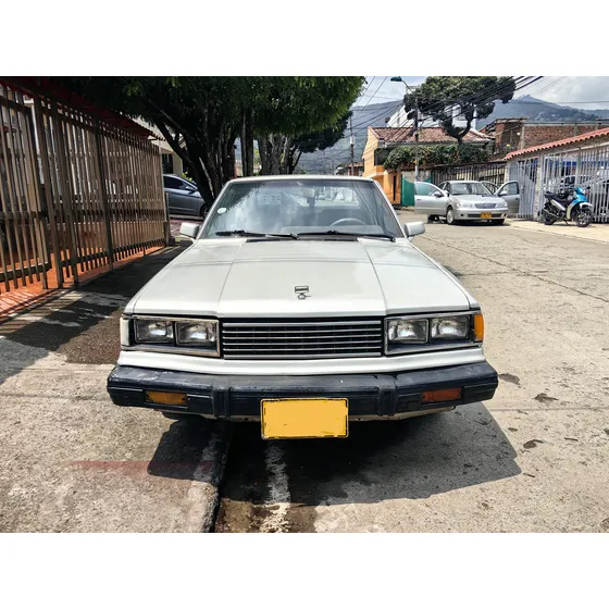Nissan Datsun Maxima Modelo 1982