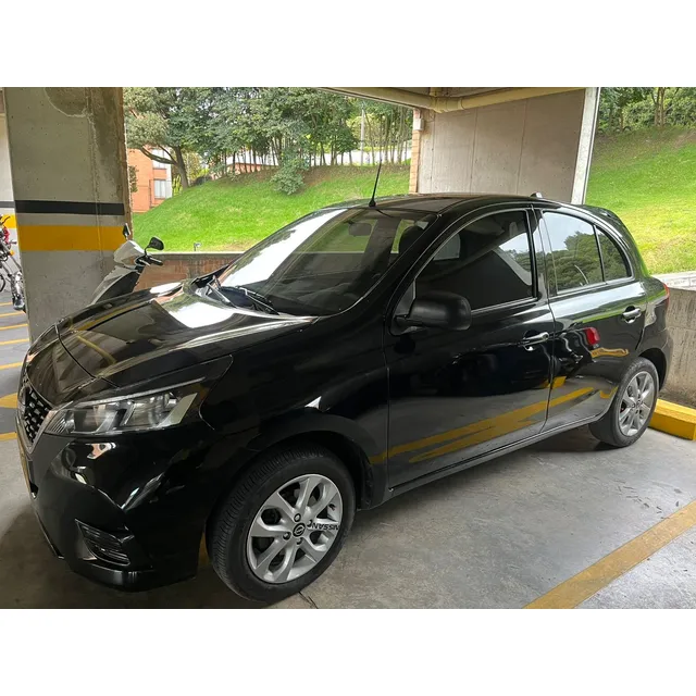 Nissan March 1.6 Sense