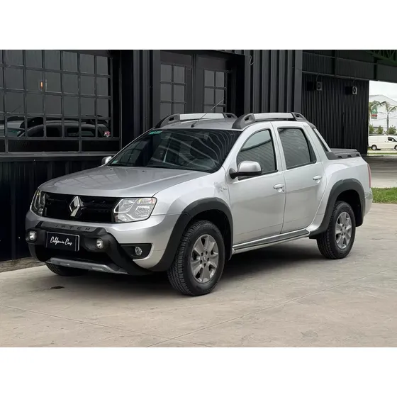 Renault Duster Oroch 2.0 Outsider Plus