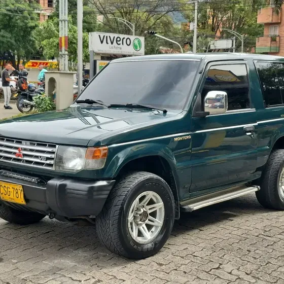 Mitsubishi Montero 1998 3.0 V6 Mt. 4x4