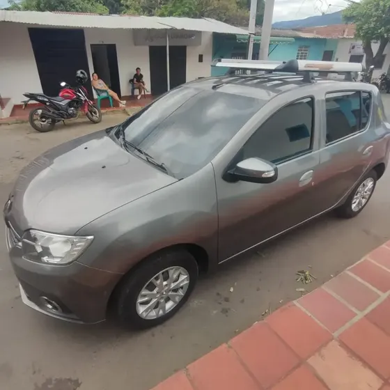 Renault Sandero 2022 1.6 Authentique / Life