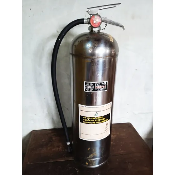 Extintor De Fuego Inox. Agua H2o (2,5 Gal)