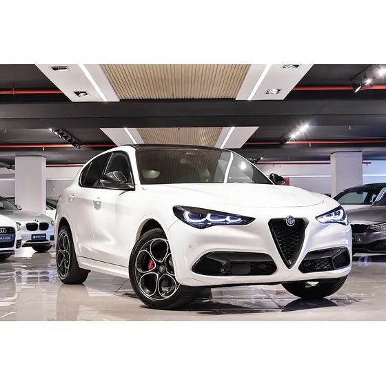 Alfa Romeo Stelvio 2.0 280cv At Q4 Veloce
