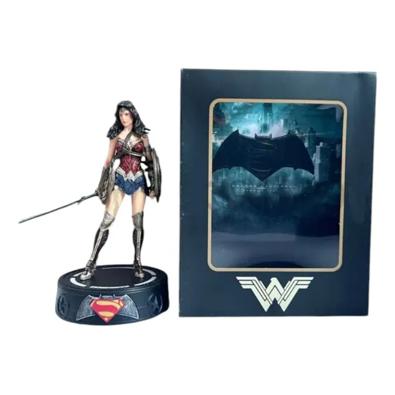 Figura De Mujer Maravilla Wonder Woman De 19cm