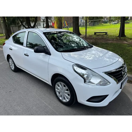 Nissan Versa 1.6 Drive