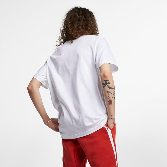 Camiseta Nike Sportswear Club Masculina Camiseta Nike Sportswear Club Masculina