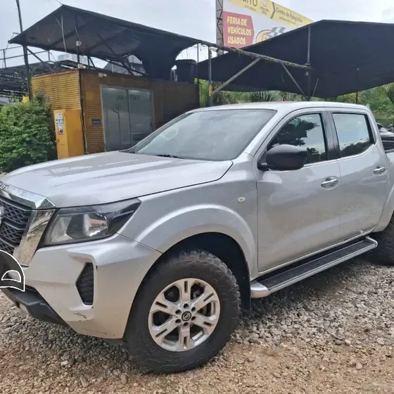 Nissan Np300 Frontier 2022 2.5 Cd 4x4 Se Mt 4p