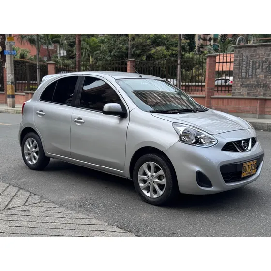 Nissan March 1.6 Sense At