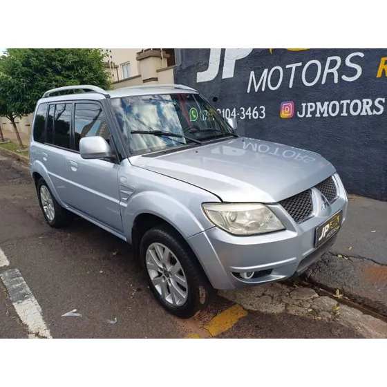 Mitsubishi Pajero Tr4 Pajero Tr4 2.0 4x4 16v 140cv Flex 4p Automático