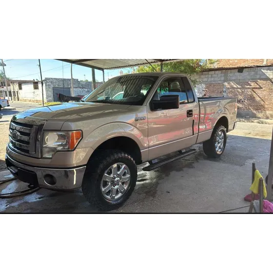 Ford Lobo 5.4 Xl. Cabina Sencilla 4*4