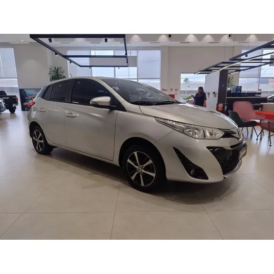 Toyota Yaris 1.5 16v Flex Sedan Xs Connect Multidrive