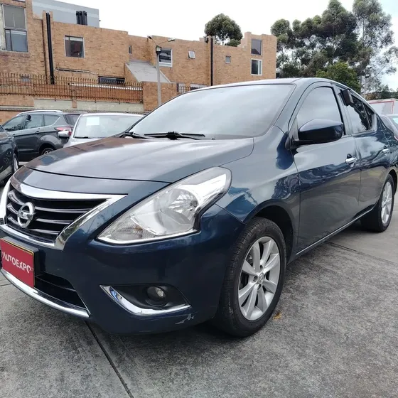Nissan Versa 2017 Advance Aut 1,6