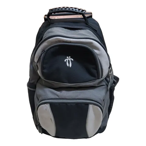 Bolso Morral Escolar Con Ruedas Totto Original Usado.