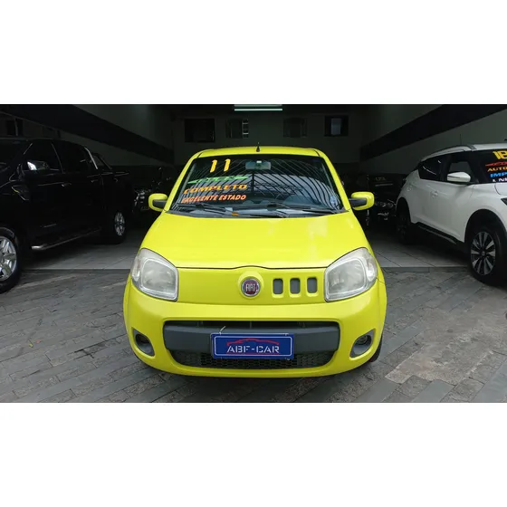 Fiat Uno Uno Vivace 1.0 8v (flex) 4p