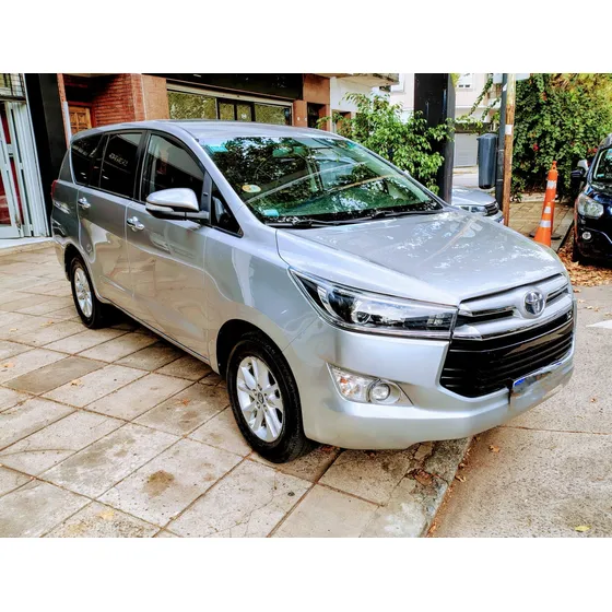 Toyota Innova 2.7 Srv 6at 8a