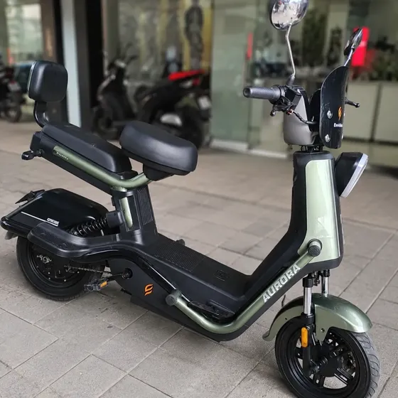  Ciclomotor Eléctrico Aurora Verde Tornasol  ¡como Nuevo!