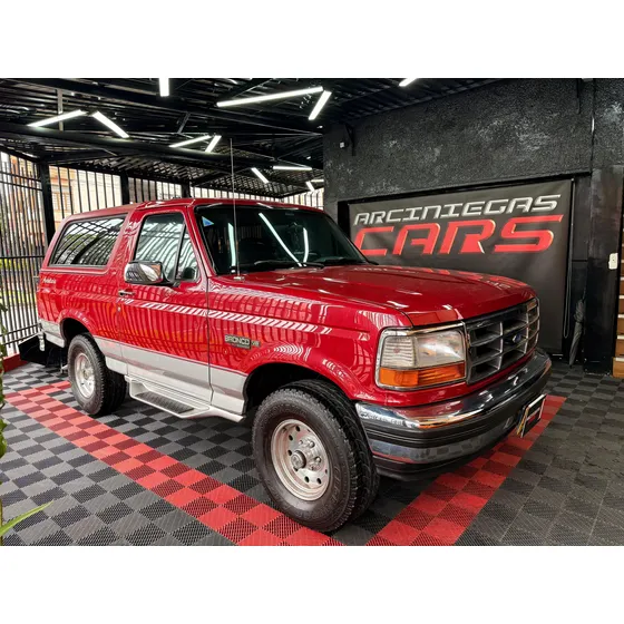 Ford Bronco 5.0 Aventura