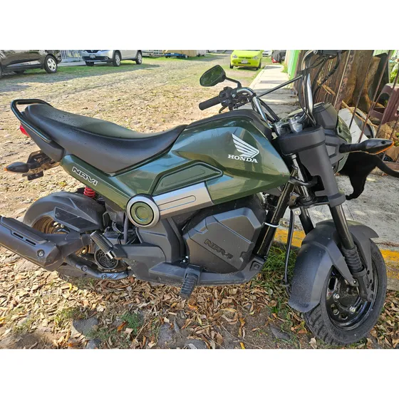 Motor: Monocilíndrico, 4 Tiempos, Ohc, 2 Válvulas, Refrigera