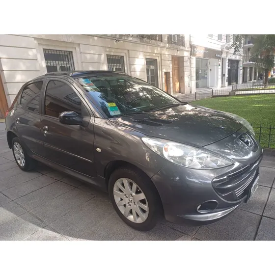 Peugeot 207 1.6 Xt