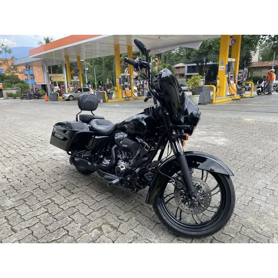 Harley Davidson 1966 Stree Glite 2006