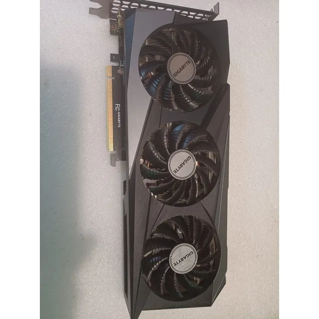Tarjeta De Video Rtx 3060 Gigabyte Oc 12gb Rgb Con Detalle