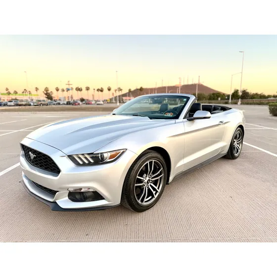 Ford Mustang 4 Cilindros Convertible