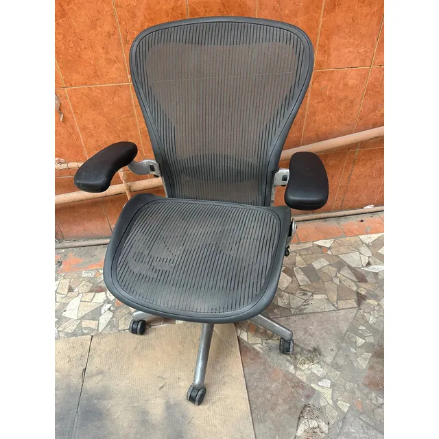 Herman Miller Aeron C