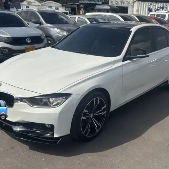 BMW Serie 3 2012 2.0 328i F30 Luxury Line