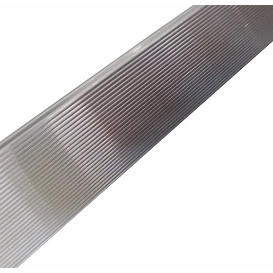 Rodapie Aluminio Acanalado Brillante 3mts Herrajes De Cocina