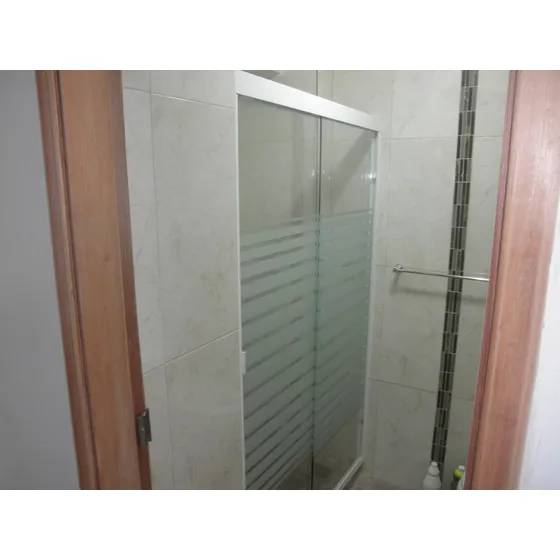 Puertas De Baños En Vidrios Templados
