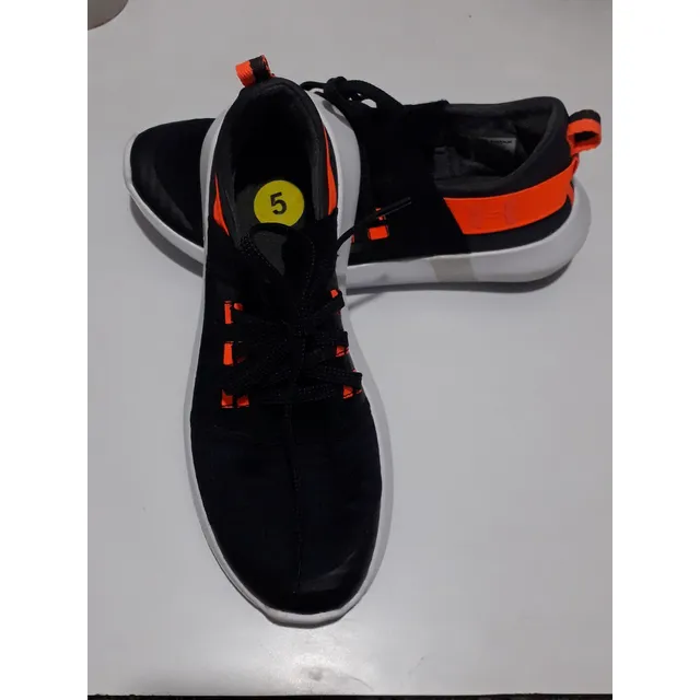 Zapatos Marca Under Armour Originales (nuevos) Talla 37