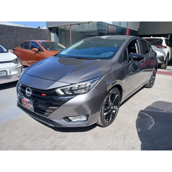 Nissan Versa 1.6 Sr At