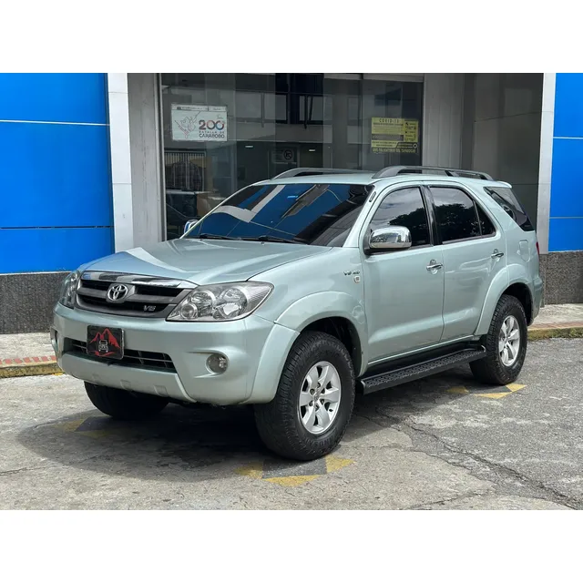 Toyota Fortuner Automático 4x4