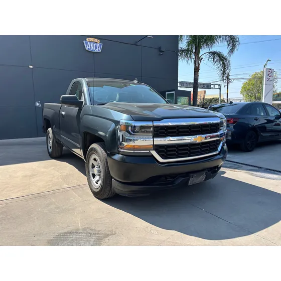 Chevrolet Silverado Silverado 1500 Ls Cab Regular At