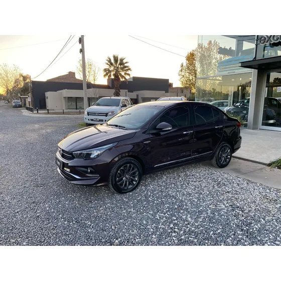 Fiat Cronos 1.8 16v Precision