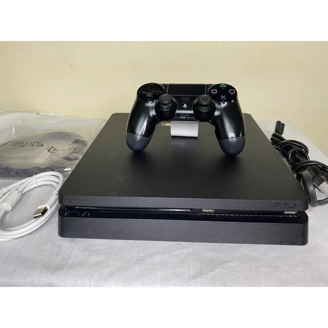 Consola Playstation 4 Slim 500gb Original+1 Juego De Regalo Negro