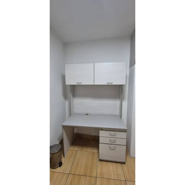 Escrito Multifuncional Con Repisa Plateado