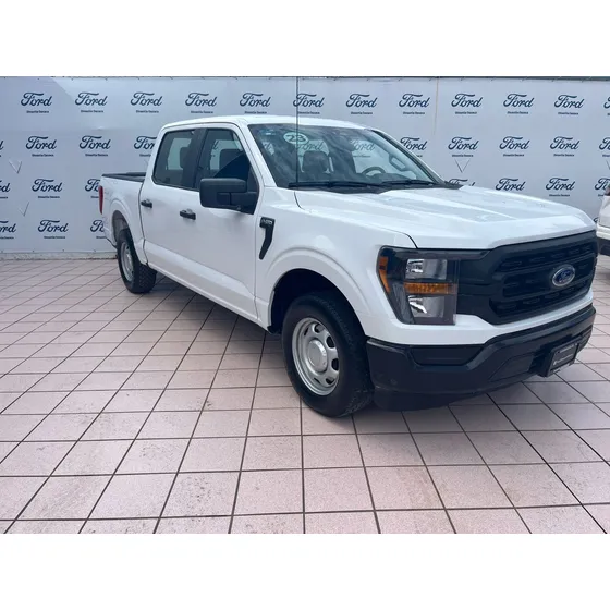 Ford F-150 3.3 Xl Doble Cabina V6 4x2 At