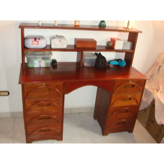 Escritorio De Madera Usado