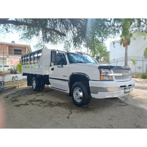Chevrolet Silverado 5.7 3500 Chasis Cabina Paq E Mt