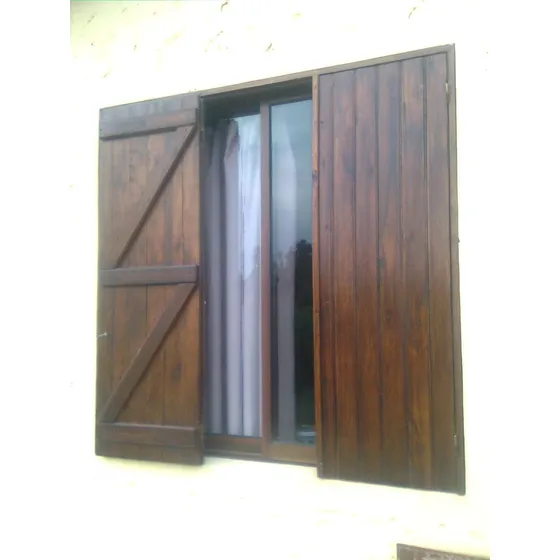 Postigones De Madera