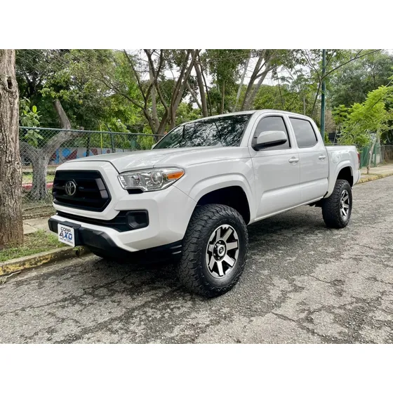 Toyota Tacoma V6