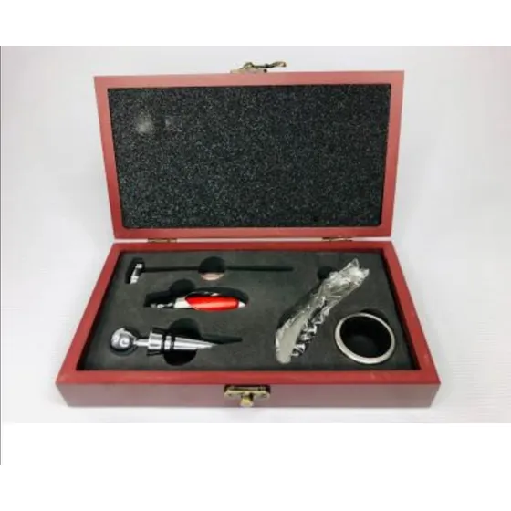 Accesorios Para Vino En Caja De Madera 